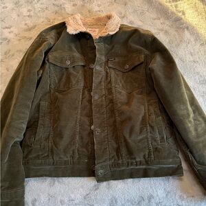 Wrangler Sherpa-Lined Corduroy Jacket in Olive Green
